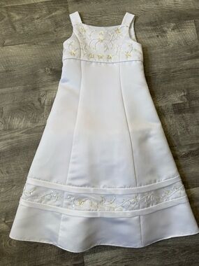 David’s Bridal girl’s size 3 First Communion/Flower Girl dress